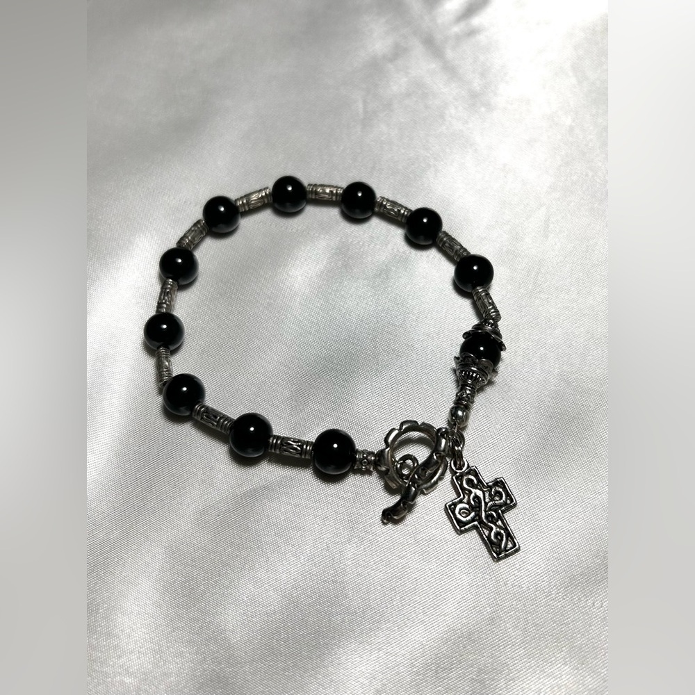 Vintage Filigree Cross Bracelet Black Glass Beads Silver Tone Religious Unisex